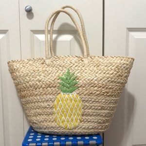 Wicker Bag with pineapple